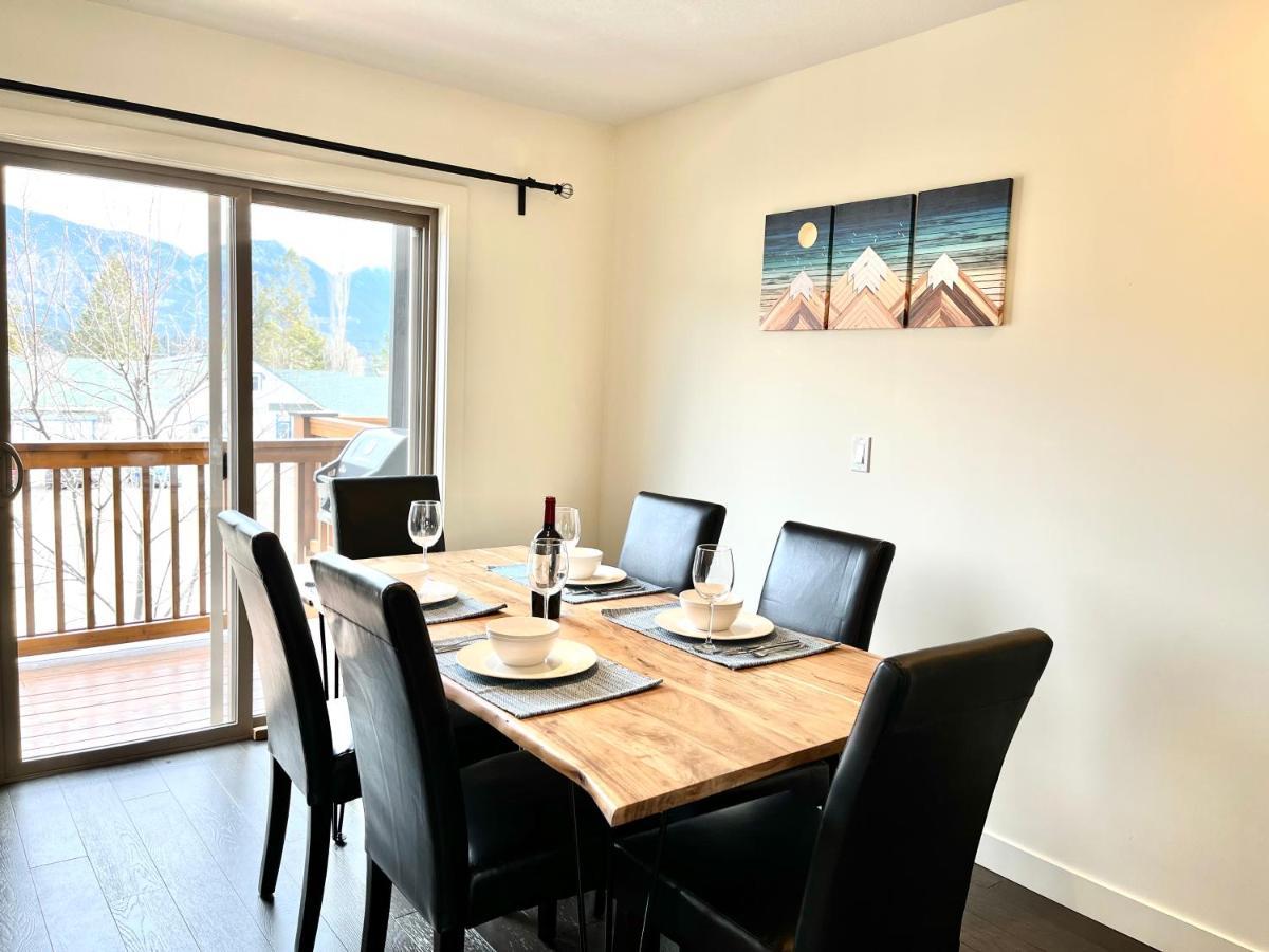 Perfect Base Invermere 3Bd Townhouse Mt Views With Garage Dış mekan fotoğraf